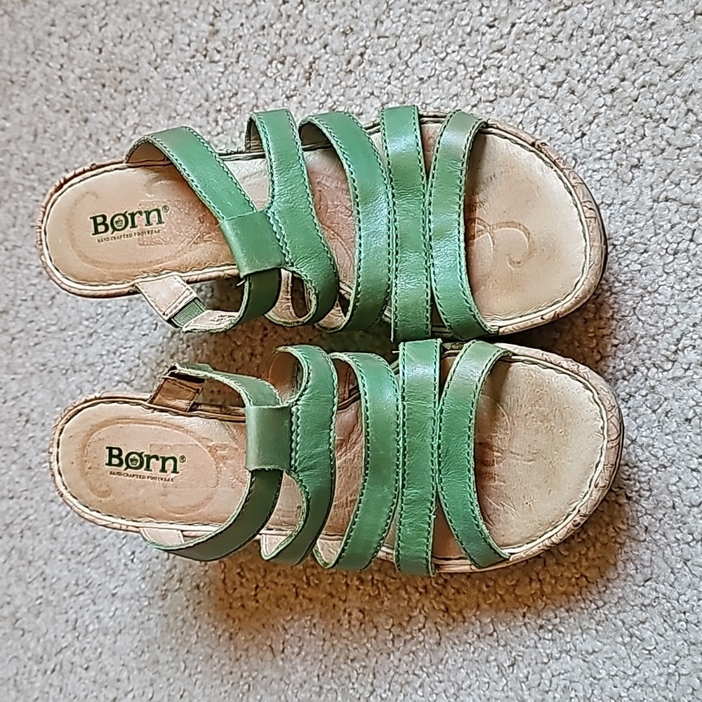 Born - Wedge Sandals Size 8